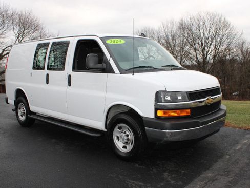 Used 2024 Chevrolet Express 2500 w/ Driver Convenience Package RWD image 1