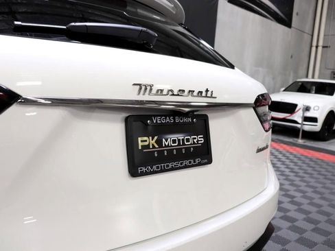 Used 2022 Maserati Levante Modena image 6