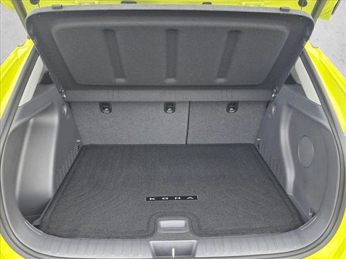 Used 2025 Hyundai Kona Limited FWD image 6