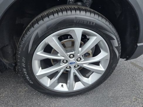 Certified 2023 Ford Explorer Platinum w/ Technology Package AWD/4WD image 46