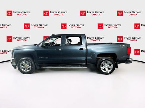 Used 2018 Chevrolet Silverado 1500 LT w/ LT Eassist Package AWD/4WD image 8