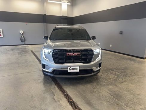 Used 2025 GMC Acadia Elevation image 34