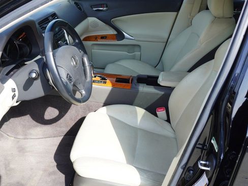 Used 2009 Lexus IS 250 image 9