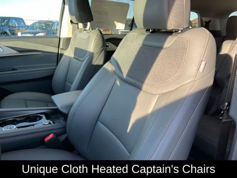 Used 2026 Ford Explorer Active w/ Active Comfort Package image 13