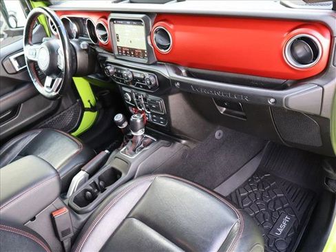 Used 2021 Jeep Wrangler Unlimited Rubicon AWD/4WD image 27