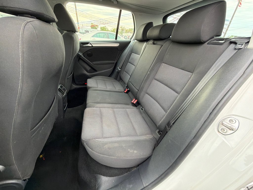 Used 2013 Volkswagen Golf TDI FWD image 21