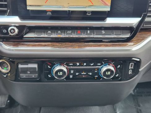 Used 2024 GMC Sierra 1500 Elevation AWD/4WD image 13