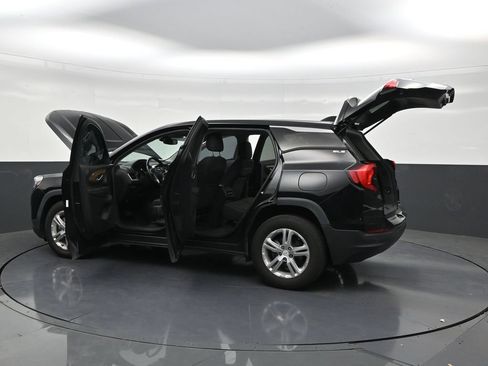 Used 2018 GMC Terrain SLE FWD image 31