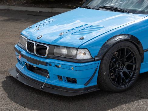 Used 1994 BMW 325i Sedan image 10