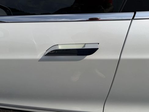 Used 2019 Tesla Model S Long Range AWD/4WD image 6