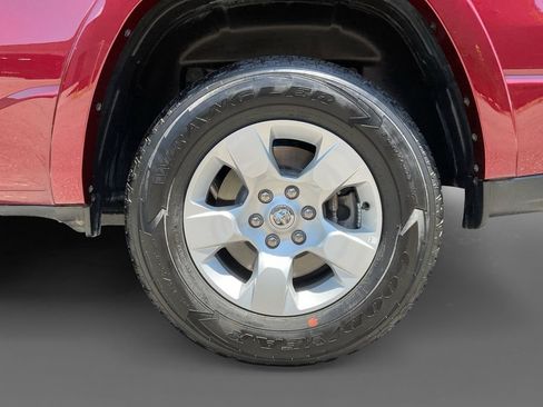 Used 2025 RAM 1500 Big Horn AWD/4WD image 8