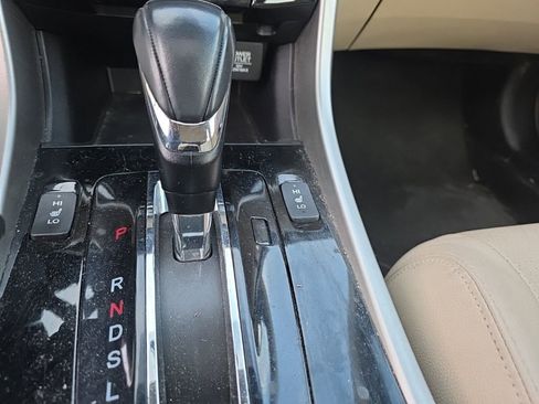 Used 2017 Honda Accord EX-L image 19