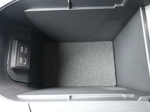 New 2025 Toyota RAV4 XLE Premium w/ Weather Package image 38