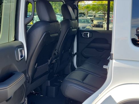 New 2026 Jeep Wrangler Sahara AWD/4WD image 12
