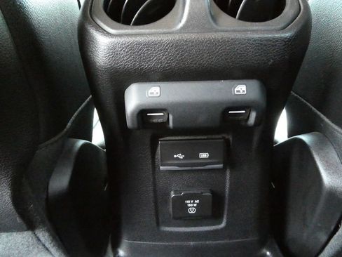Used 2019 Jeep Wrangler Unlimited Rubicon AWD/4WD image 20