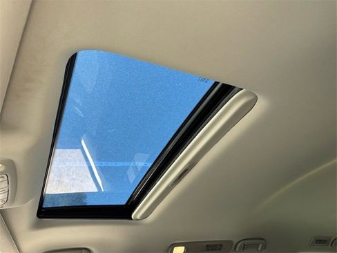 Used 2023 Nissan Armada Platinum w/ Captain's Chairs Package image 12