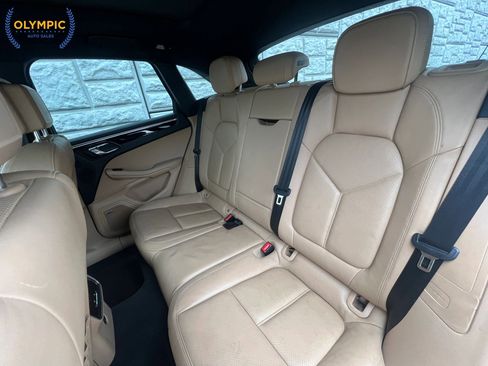 Used 2017 Porsche Macan S w/ Premium Package Plus image 47