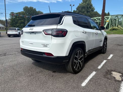 Certified 2025 Jeep Compass Limited w/ Elite Group AWD/4WD image 7