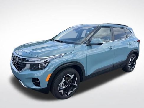 Used 2025 Kia Seltos EX w/ EX Sunroof Package FWD image 8