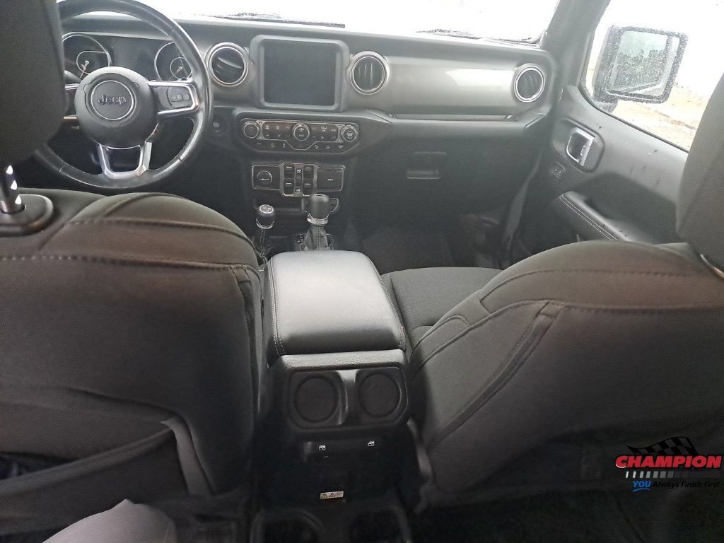 Used 2020 Jeep Wrangler Unlimited Sahara AWD/4WD image 29