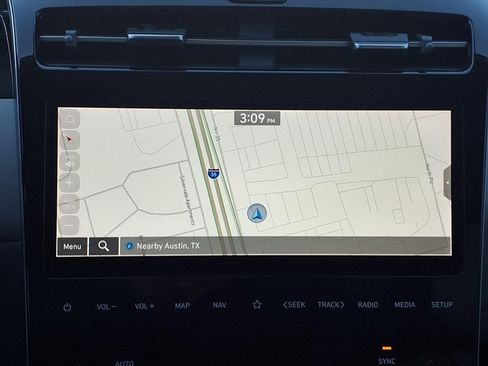 Used 2024 Hyundai Tucson Limited image 16