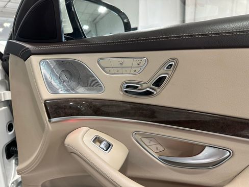 Used 2018 Mercedes-Benz S 450 Sedan image 40
