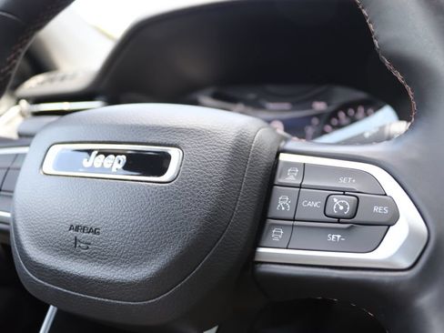 Used 2022 Jeep Compass Limited AWD/4WD image 30