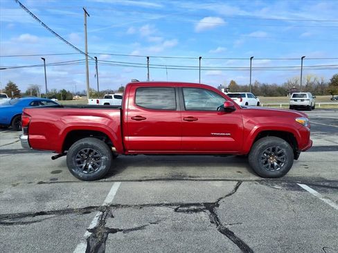 Used 2023 Toyota Tacoma SR5 image 8