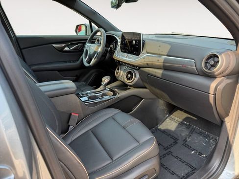 Used 2024 Chevrolet Blazer Premier AWD/4WD image 26