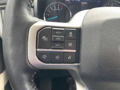 Used 2024 Ford Expedition XLT RWD image 20