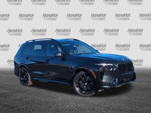 Used 2026 BMW X7 xDrive40i AWD/4WD image 2