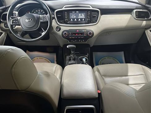 Used 2020 Kia Sorento EX AWD/4WD image 16