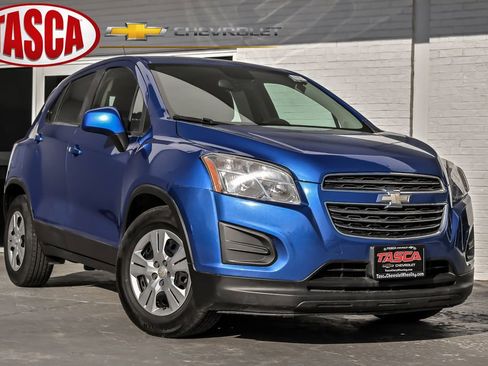 Used 2016 Chevrolet Trax LS FWD image 1