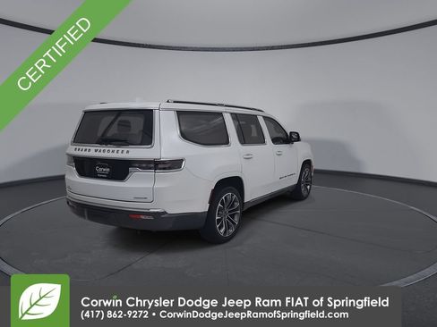 Used 2022 Jeep Grand Wagoneer Series III w/ Rear Seat Video Group 1 AWD/4WD image 14