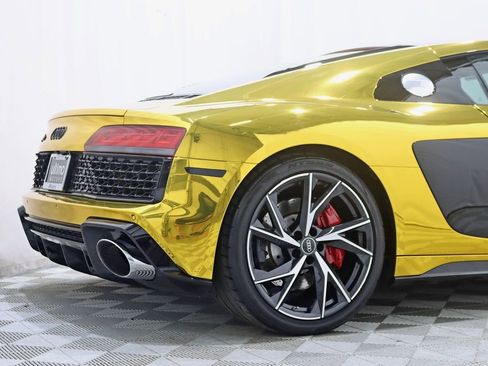 Used 2021 Audi R8 V10 w/ Premium Package RWD image 10