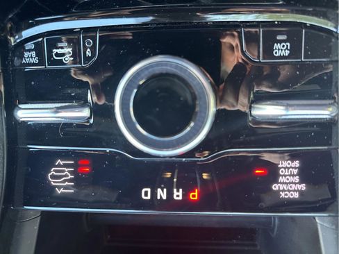 Used 2022 Jeep Grand Cherokee Trailhawk AWD/4WD image 12