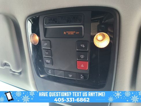 Used 2025 Kia Carnival image 13