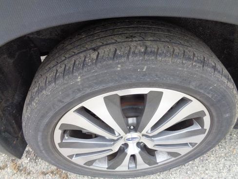 Used 2019 Subaru Ascent Limited w/ Popular Package #2 image 11