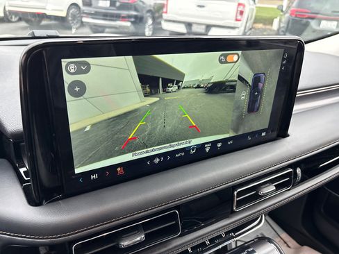 New 2026 Lincoln Aviator AWD image 20