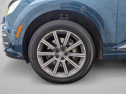 Used 2019 Audi Q7 3.0T Premium Plus w/ Premium Plus Package AWD/4WD image 24