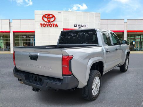 Used 2025 Toyota Tacoma SR AWD/4WD image 3