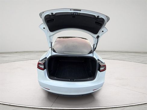 Used 2019 Tesla Model 3 Standard Range Plus image 12