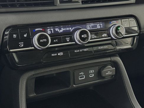 Certified 2023 Honda Pilot Elite image 16