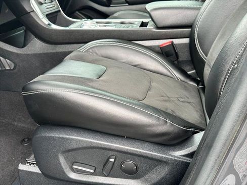 Used 2021 Ford Edge ST w/ Equipment Group 401A AWD/4WD image 18