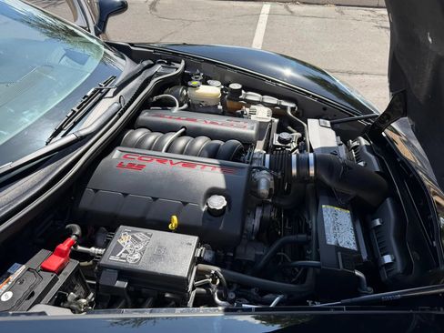 Used 2006 Chevrolet Corvette Convertible w/ Preferred Equipment Group RWD image 22