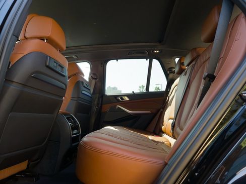 Used 2023 BMW X5 M50i w/ Executive Package image 21