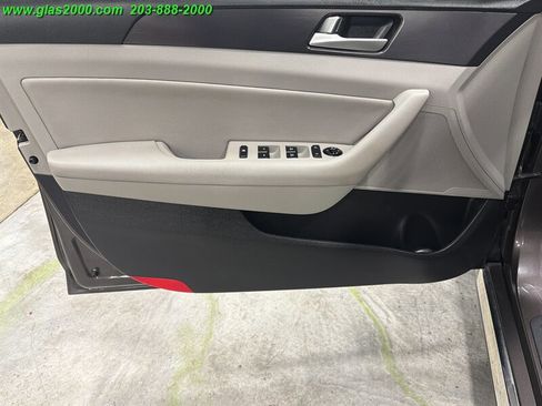 Used 2016 Hyundai Sonata Sport w/ Option Group 02 image 25
