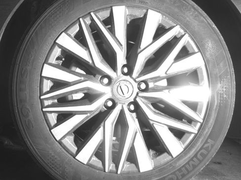 Used 2025 Nissan Altima 2.5 SV FWD image 12