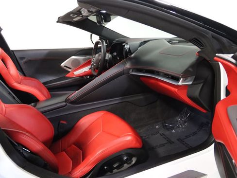 Used 2024 Chevrolet Corvette Stingray Premium Conv w/ Z51 Performance Package RWD image 59