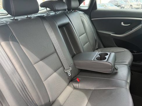 Used 2017 Hyundai Elantra GT w/ Value Edition Package 02 image 35